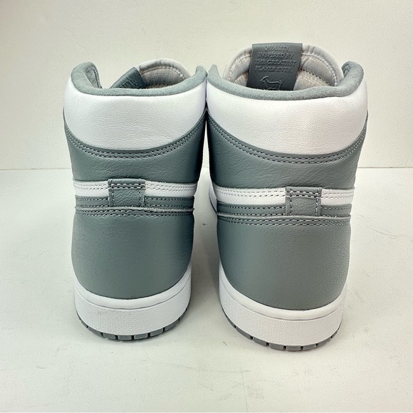 Men’s Air Jordan 1 Retro High OG Sneaker in Stealth 555088 037  Size US 11 - Picture 3 of 11